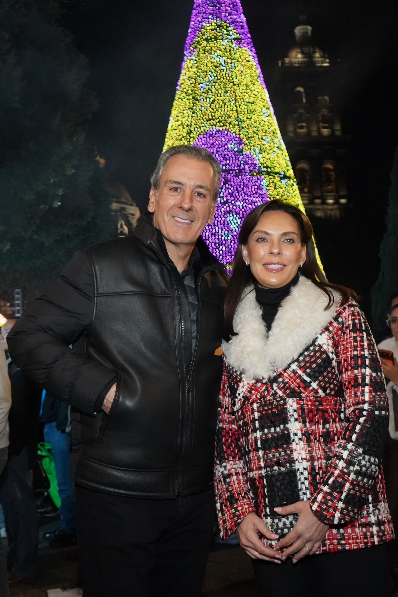 Pepe Chedraui y su esposa